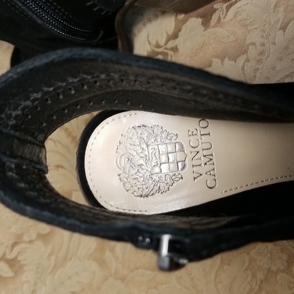 Vince Camuto women's black suede leather open toe Heels, Sandals ,size 7.5 - Picture 6 of 10